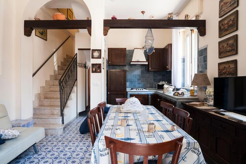 Delightful House In A Seaside Village *